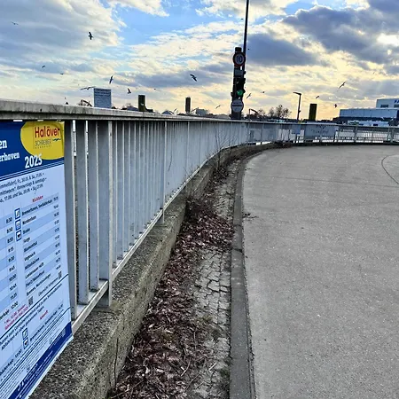 Weserblick Hafen-apartment-bremen * Бремен