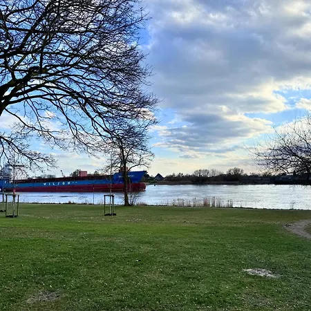 Weserblick Hafen-apartment-bremen Апартаменты *