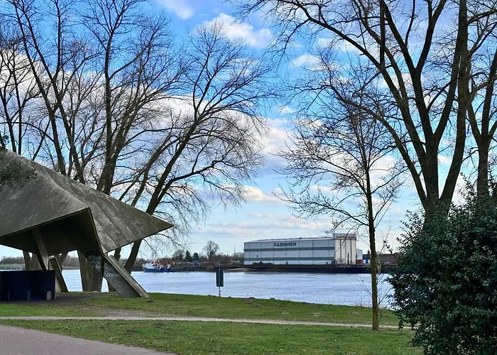 Апартаменты Weserblick Hafen-apartment-bremen Бремен