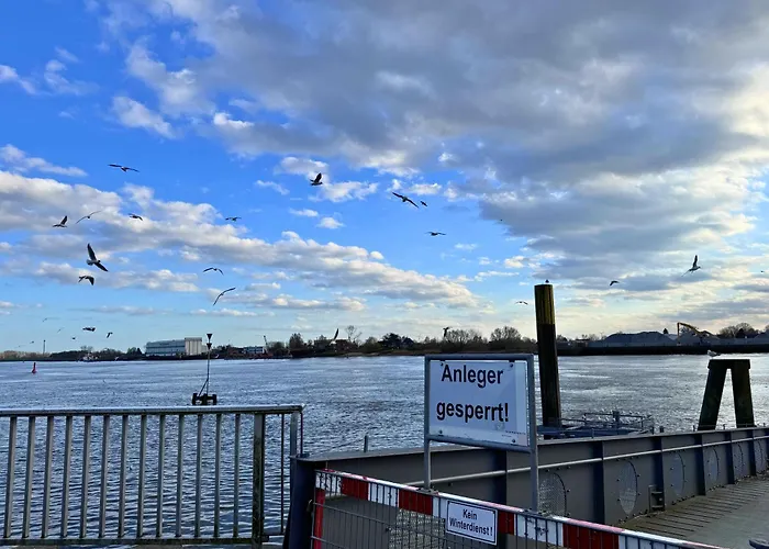 Weserblick Hafen-apartment-bremen Апартаменты *