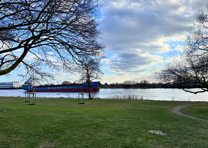 Weserblick Hafen-apartment-bremen Апартаменты *